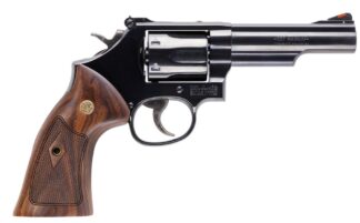 Smith & Wesson Model 19 Classic Double-Action/Single-Action .357 Magnum, 4.25 in, Blued/Wood