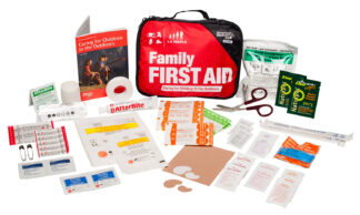 Adventure Medical Kits Adventure First Aid Family Kit Black/Red